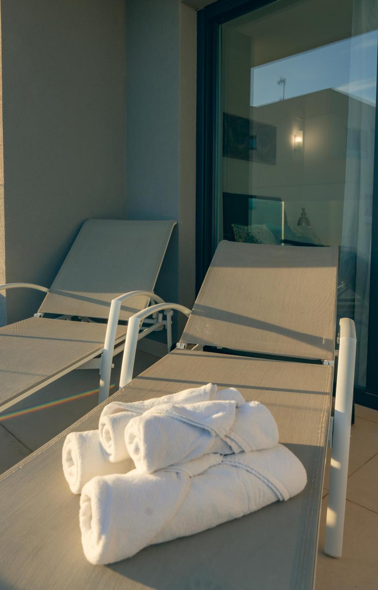 Apartamento Premium Con Jacuzzi Y Vistas Al Mar En Punta Prima, Torrevieja By Rentalole Bagian luar foto